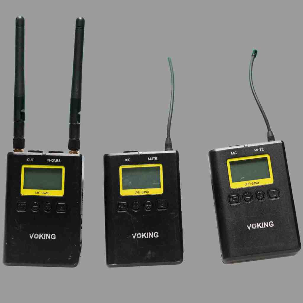 WM220 UHF 100 Selectable Channels Dual Lavalier Microphone System, Includes 2X Bodypack Transmitter and Portable Receiver